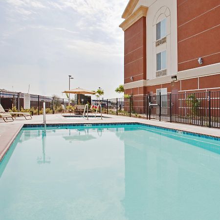 Holiday Inn Express & Suites Dinuba West By Ihg Eksteriør billede