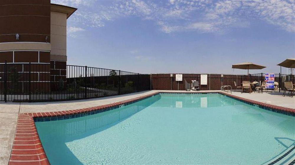 Holiday Inn Express & Suites Dinuba West By Ihg Eksteriør billede