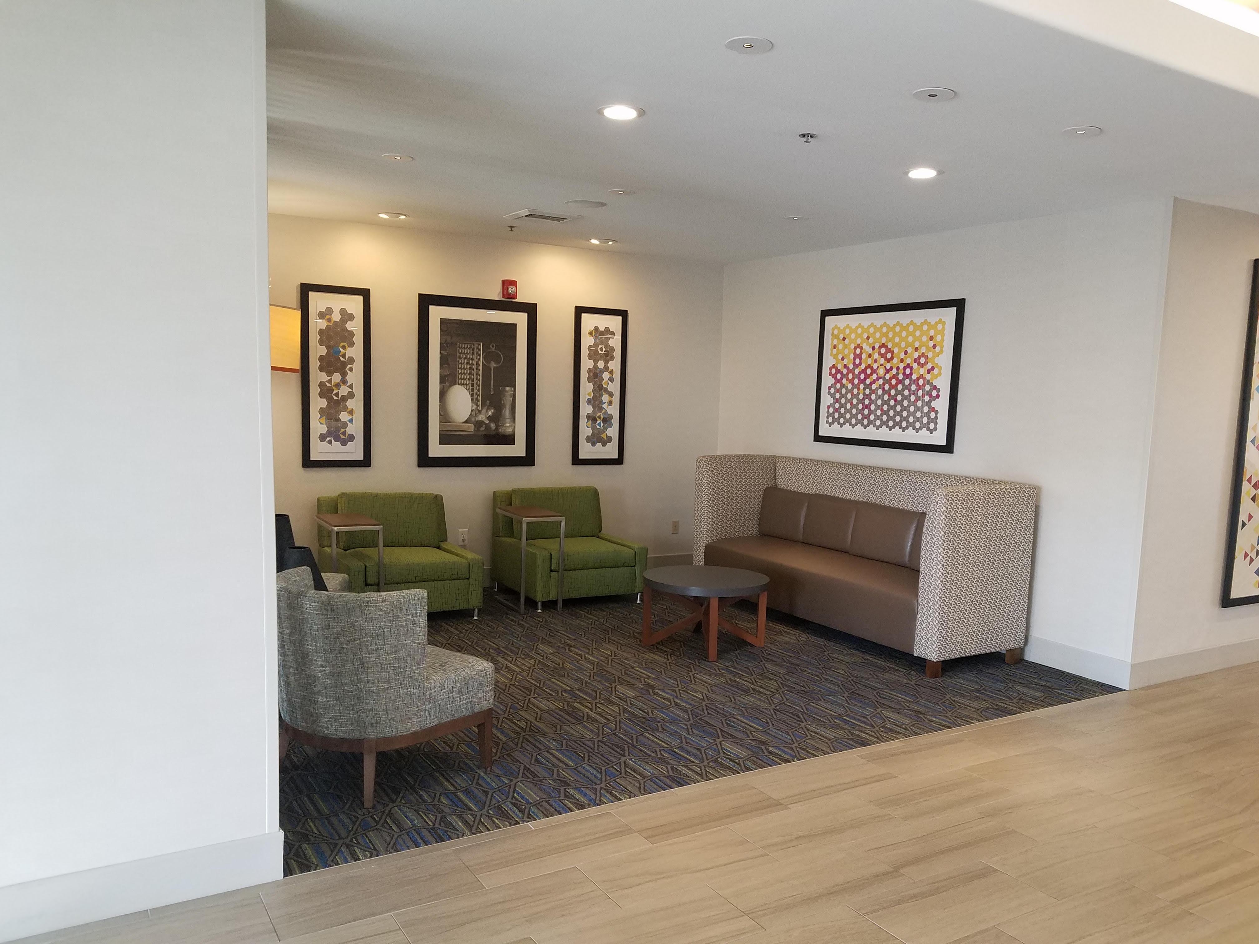Holiday Inn Express & Suites Dinuba West By Ihg Eksteriør billede